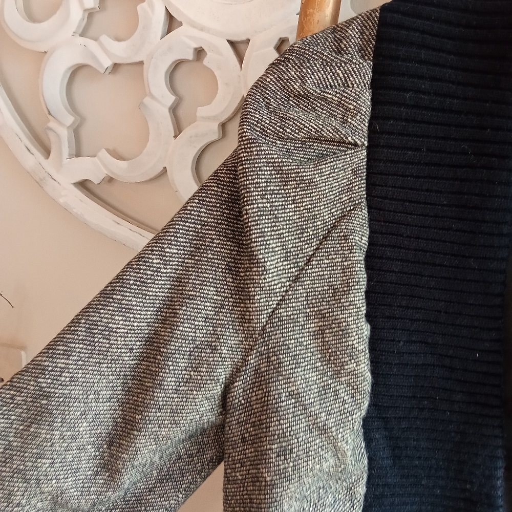 Checkered Korean Short Coat - Picture 3 of 17